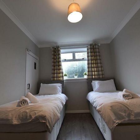 אדינבורו Sighthill 3 Bedrooms With Private Garden מראה חיצוני תמונה