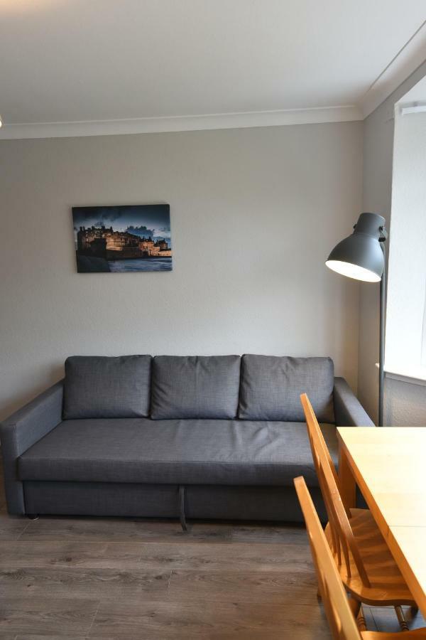 אדינבורו Sighthill 3 Bedrooms With Private Garden מראה חיצוני תמונה
